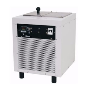 Banho Termostatizado Com Refrigeração E Circulação 9 Litros Temperatura -20ºC até 95ºC Fisatom