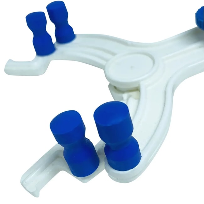 Pinca Dupla Para Bureta Tipo Castaloy Em Plástico-55370176-bc88-4d57-81ee-4920db76bc9b